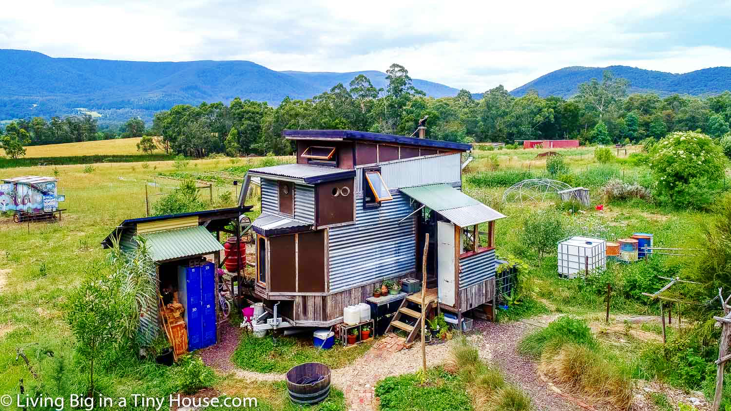 Living Big in a Tiny House - Incredible Salvaged Off The Grid Tiny