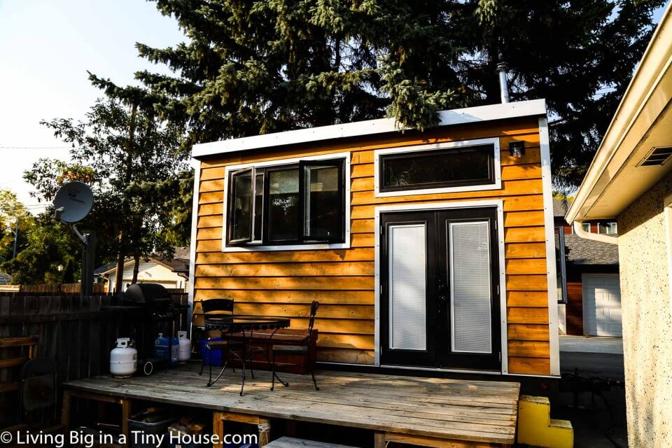 Picture of Living Big in a Tiny House - Firefighter’s Earthship Inspired Off-Grid ...