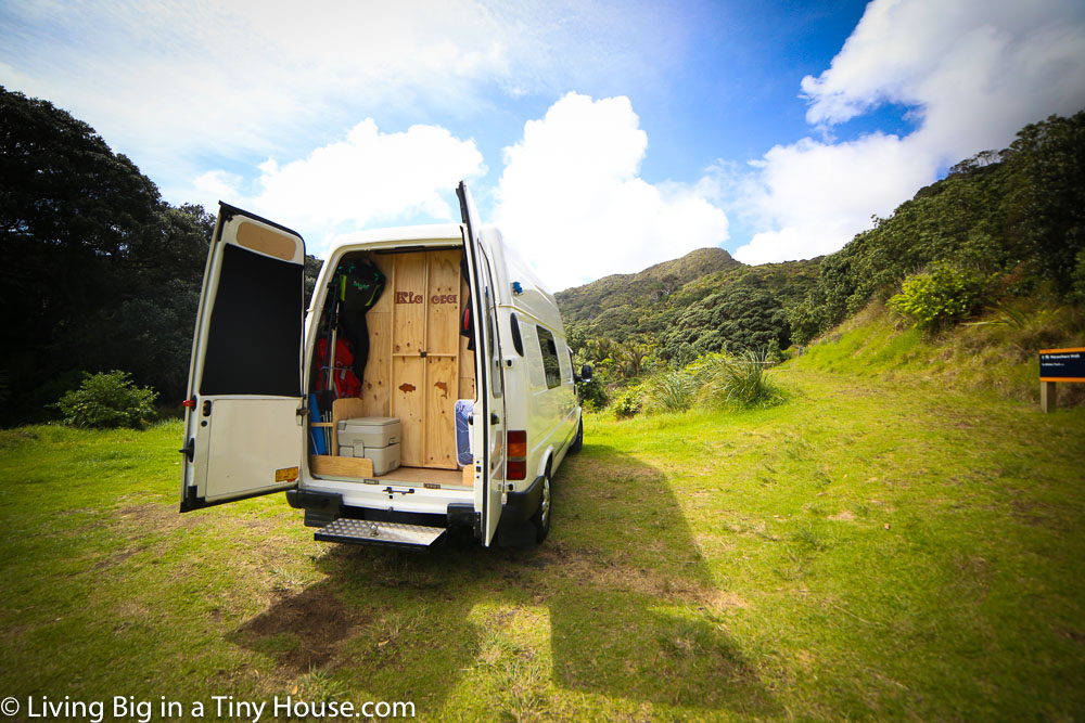 amazing-self-built-camper-van-3-of-7