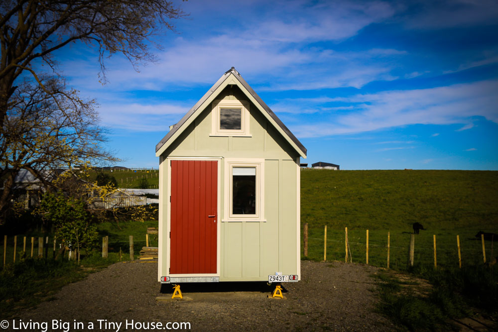 TINY HOUSE ON WHEELS