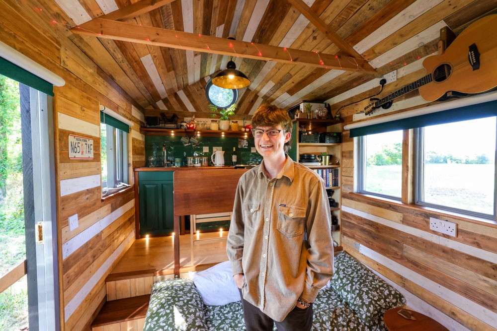 21 Year Old's Ingenious £5,000 Tiny Home!