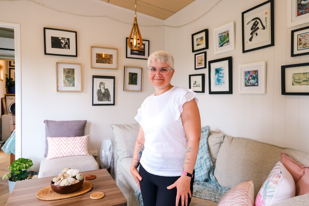 This Woman's Single Level, Off-Grid Tiny Home Is One To See! This Woman's Single Level, Off-Grid Tiny Home Is One To See!