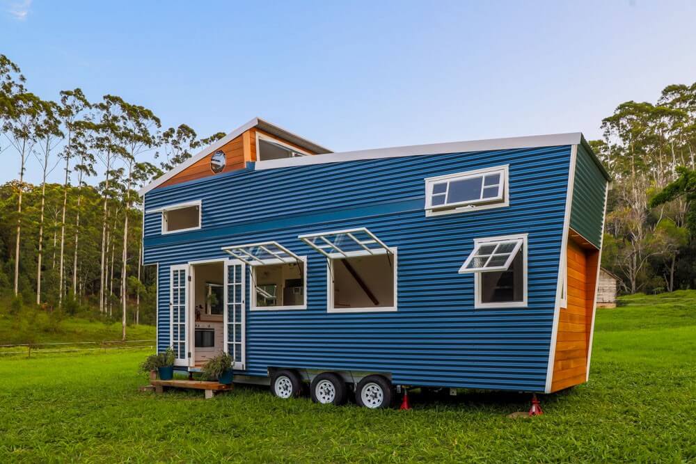 Stunning Tiny House With Amazing Pop Up Roof Stunning Tiny House With Amazing Pop Up Roof