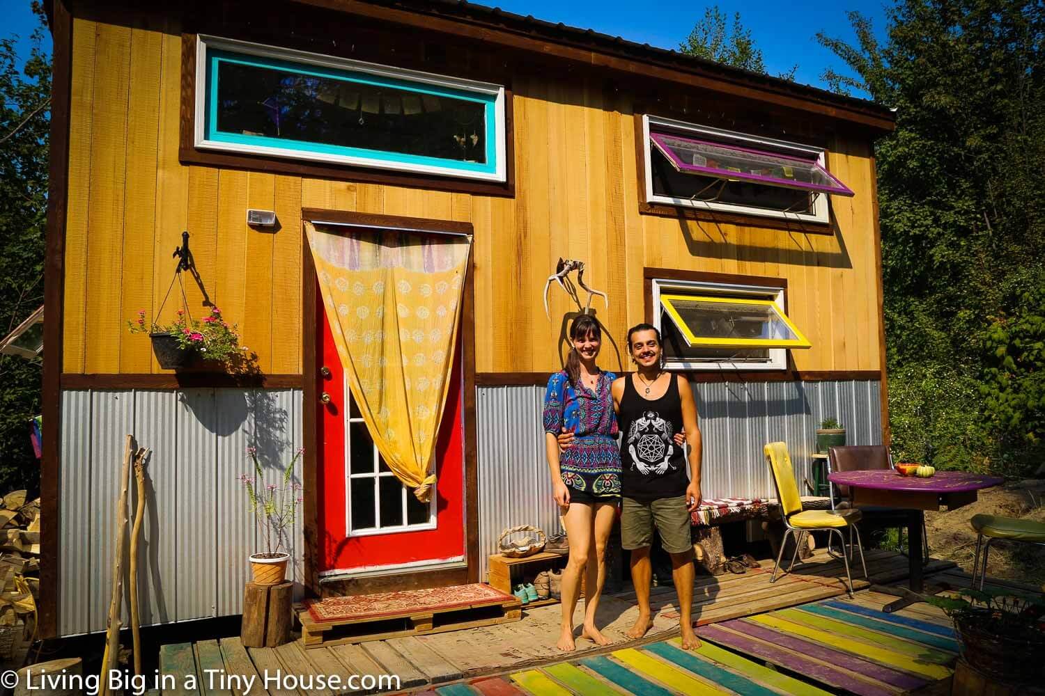 World-Traveling Couple’s Tiny House in Sustainable Community World-Traveling Couple’s Tiny House in Sustainable Community