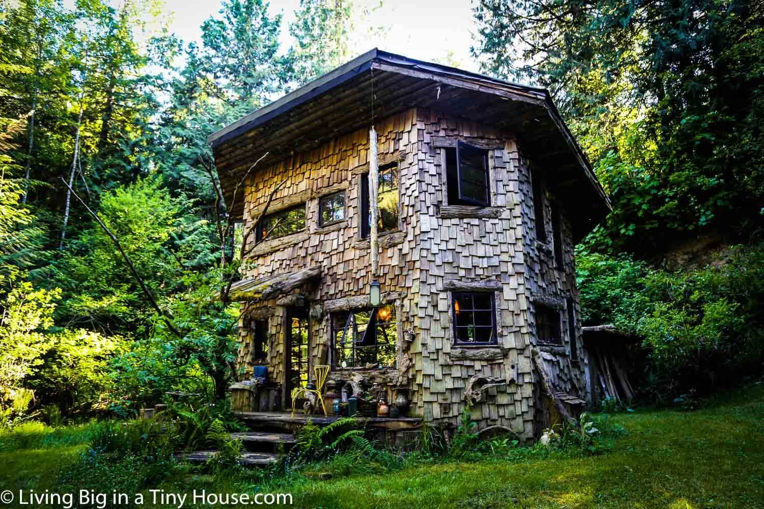 From Fame To Forest – Rockstar’s Magical Woodland Cabin From Fame To Forest – Rockstar’s Magical Woodland Cabin