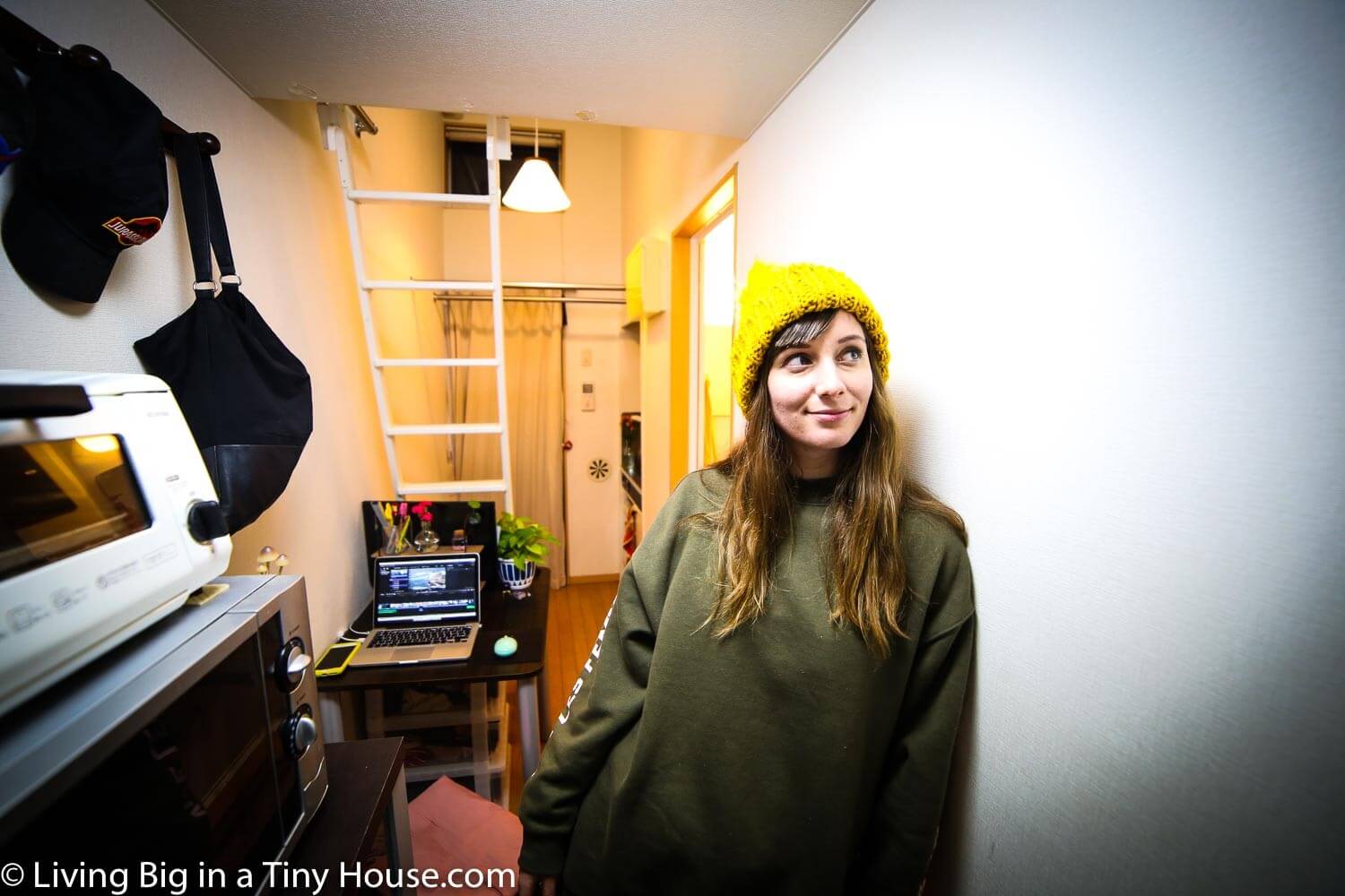 Life in a Crazy Small 8m2 Tokyo Apartment