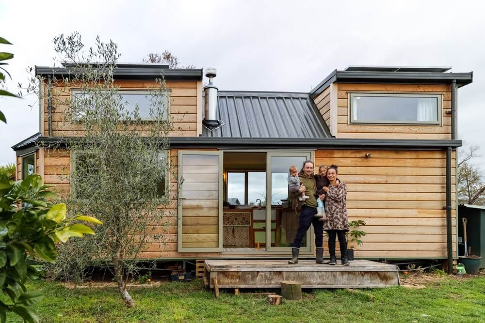 Dream DIY Tiny House With Amazing Kid-Safe Loft Dream DIY Tiny House With Amazing Kid-Safe Loft