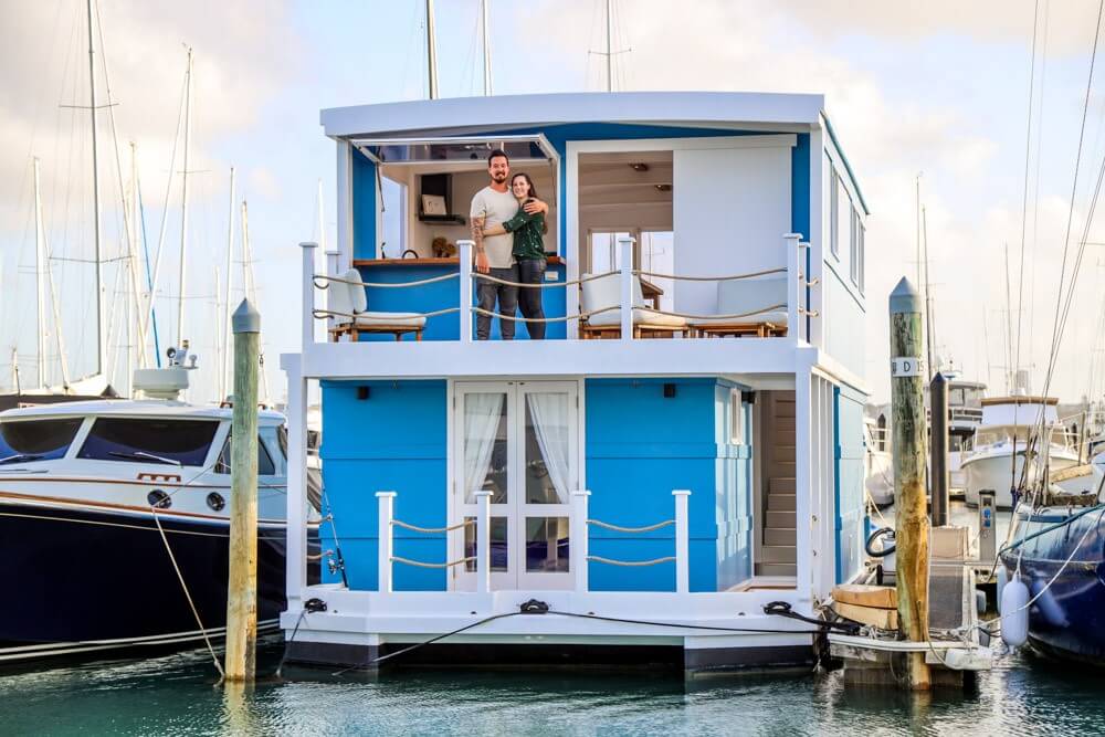 A Dream Life On The Water In An Amazing House Boat A Dream Life On The Water In An Amazing House Boat