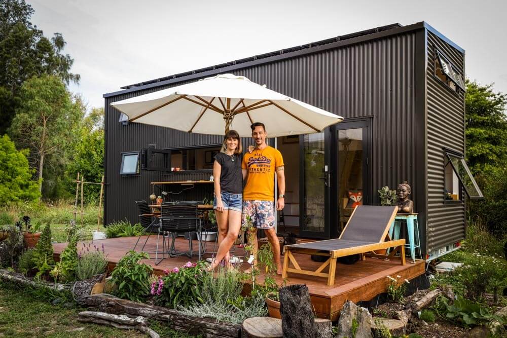 This Modern Tiny House Is An Off-The-Grid Dream This Modern Tiny House Is An Off-The-Grid Dream