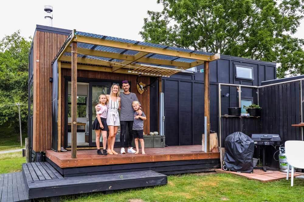Family Build Epic Modern-Country Style Tiny House Family Build Epic Modern-Country Style Tiny House