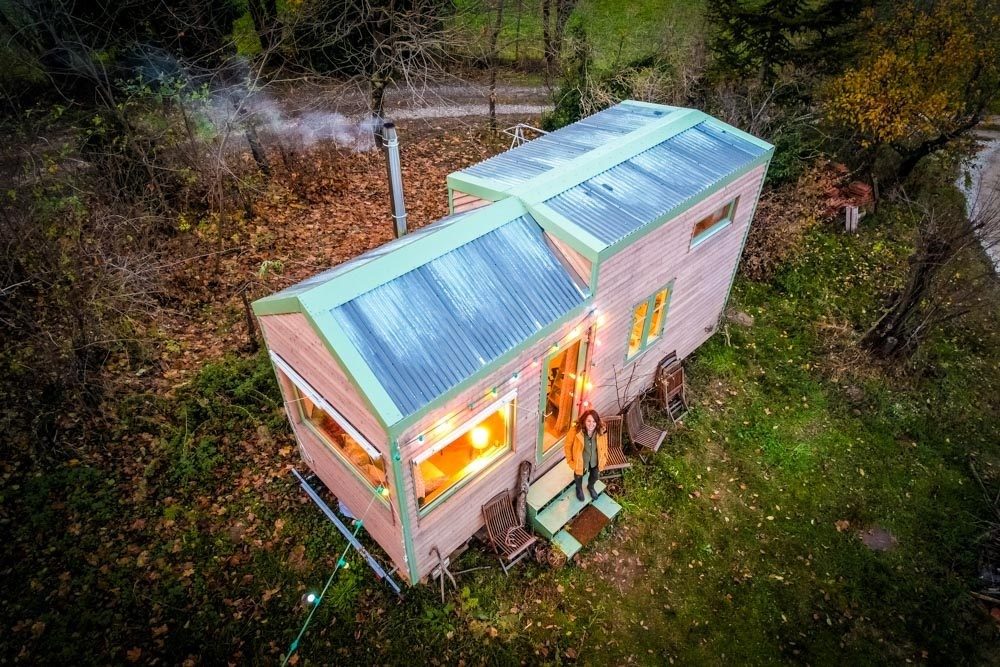 This Incredible Woman Built Herself A Tiny House In Lockdown! This Incredible Woman Built Herself A Tiny House In Lockdown!