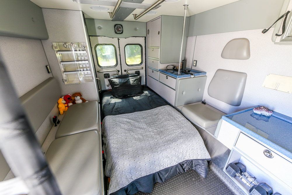 Campulance interior